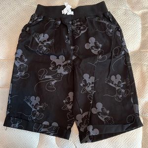 Boys size 5 Disney shorts